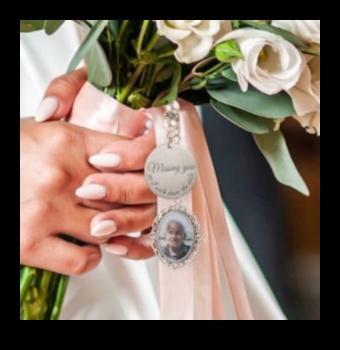 Šarms kolekcija: unikālas kāzu preces