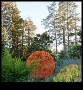 Dabas palete: uzlabojiet savu oāzi ar dārza mākslu